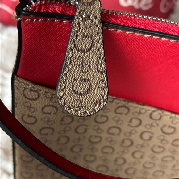 Guess Red and Tan pebbled Crossbody Bag silver jeweled logo purse - Picture 3 of 11